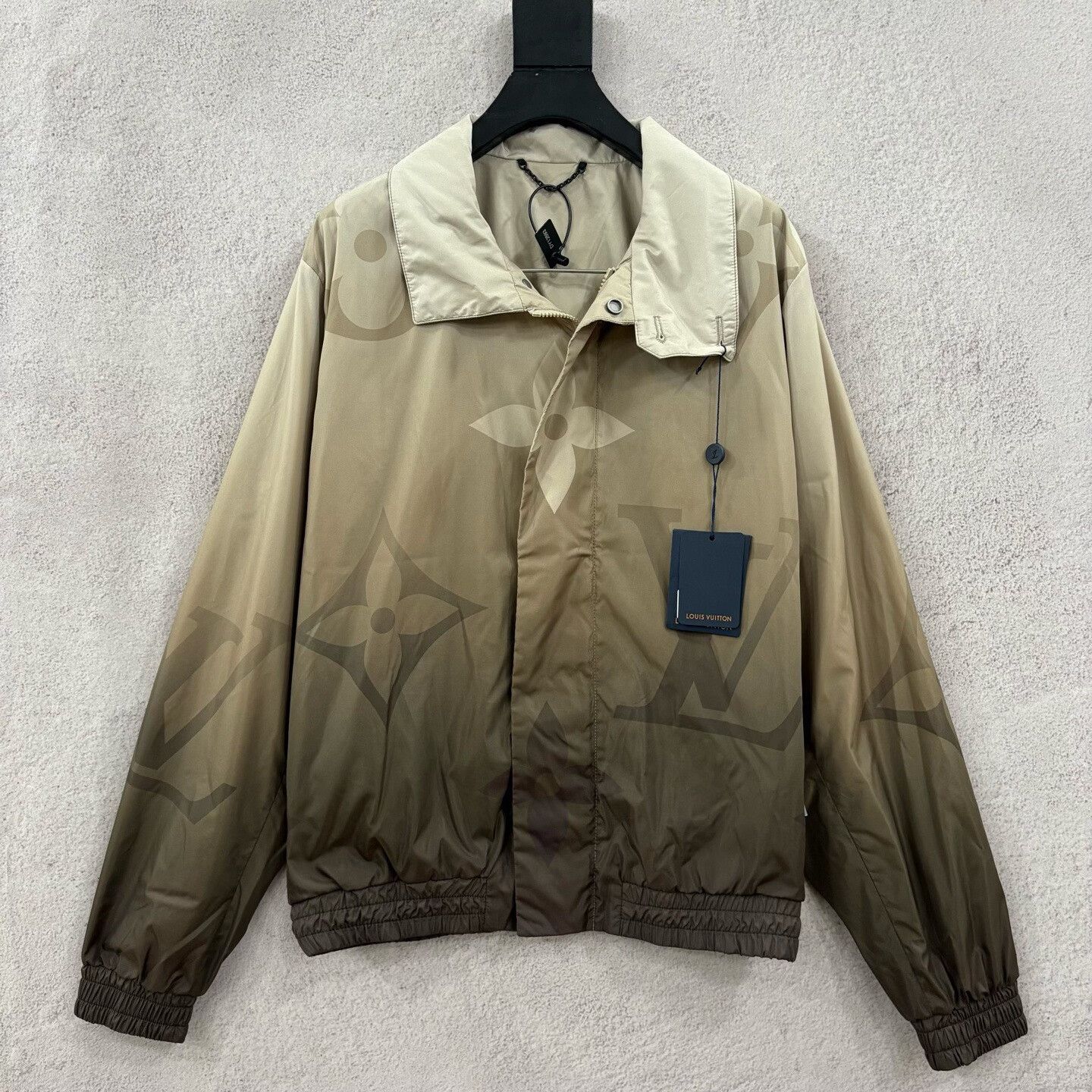 Louis Vuitton Louis Vuitton Brown Logo Zip-Up Jacket Size US S / EU 44-46 / 1 - 1 Thumbnail