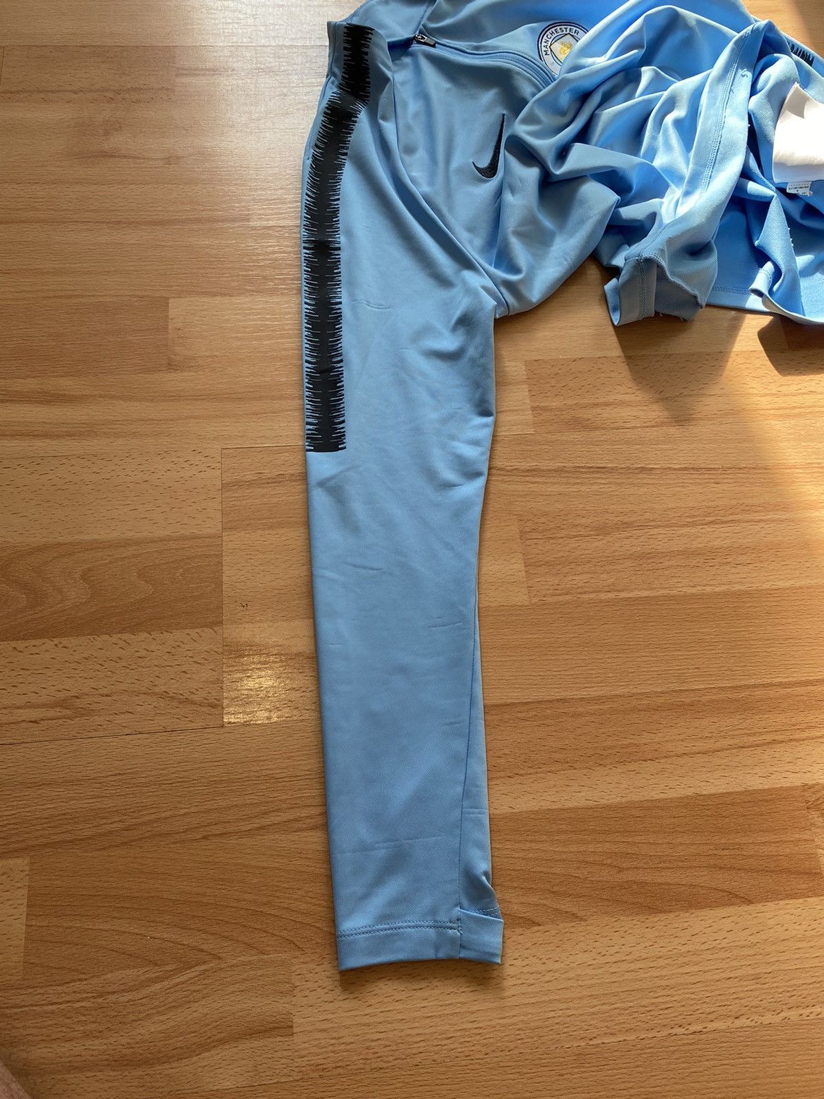 Nike × Puma Manchester City Nike/Puma Football Suit Size S 918800-491 Size US S / EU 44-46 / 1 - 8 Thumbnail