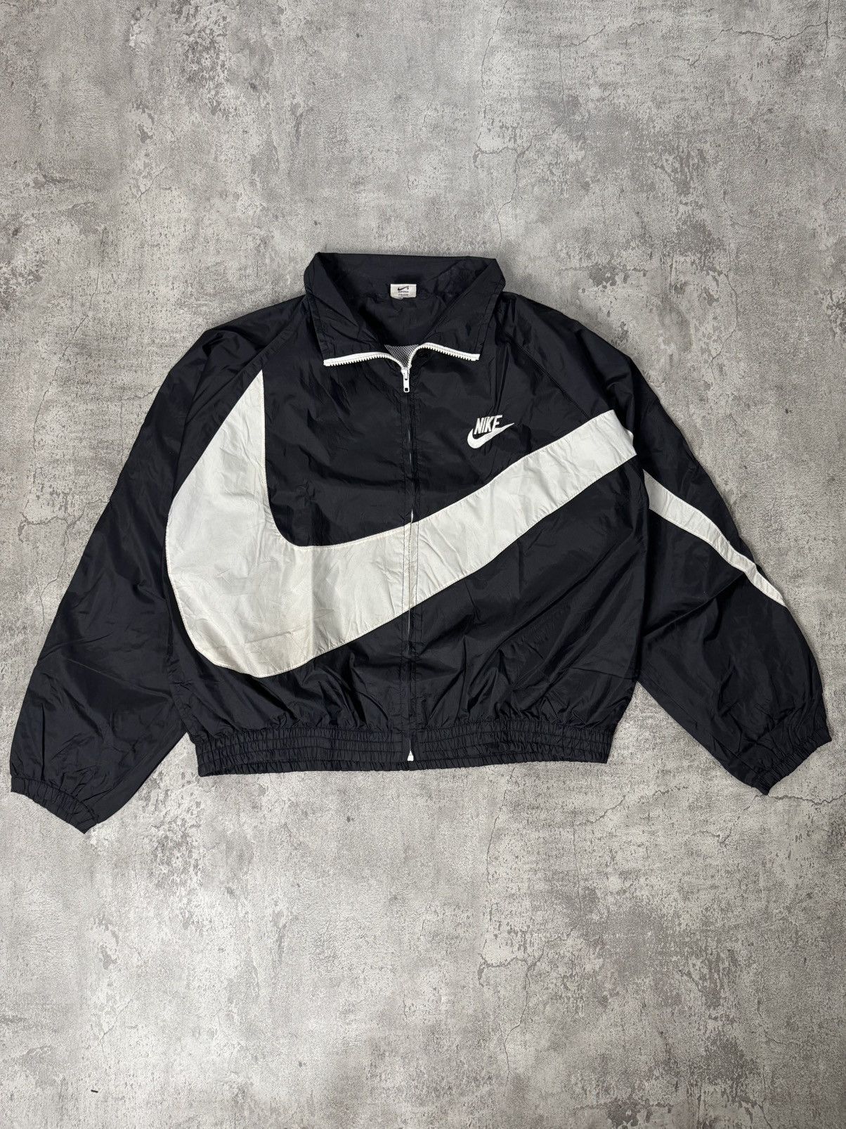 Nike VINTAGE 90’S NIKE BIG SWOOSH WOVEN JACKET Size US XL / EU 56 / 4 - 1 Thumbnail