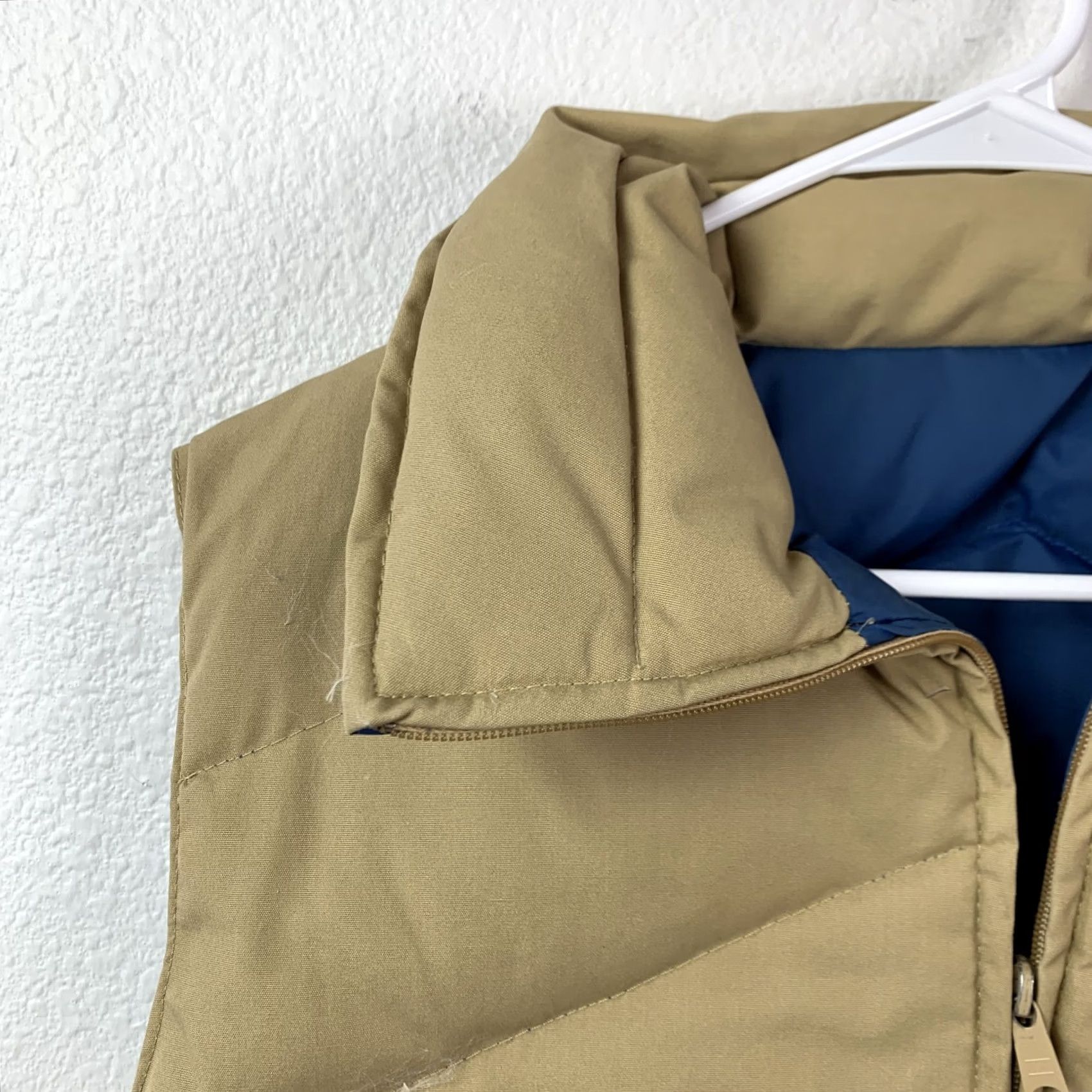 Vintage VINTAGE Franconia Vest Puffer Mens L Quilted Full Zip Stand-Up Collar Tan Blue WINTER OUTDOOR Retro Classic Travel Workwear Hiking Size US L / EU 52-54 / 3 - 2 Thumbnail