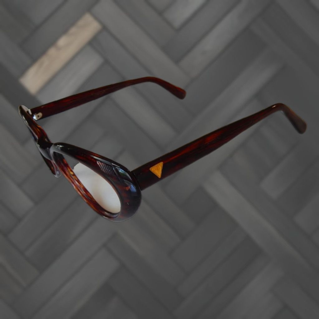 Guess VINTAGE GUESS Sunglasses Frames Women Brown Frame Sunglasses Frames, GUESS, Women, Brown, Vintage Theory, 90s? Size ONE SIZE - 1 Thumbnail
