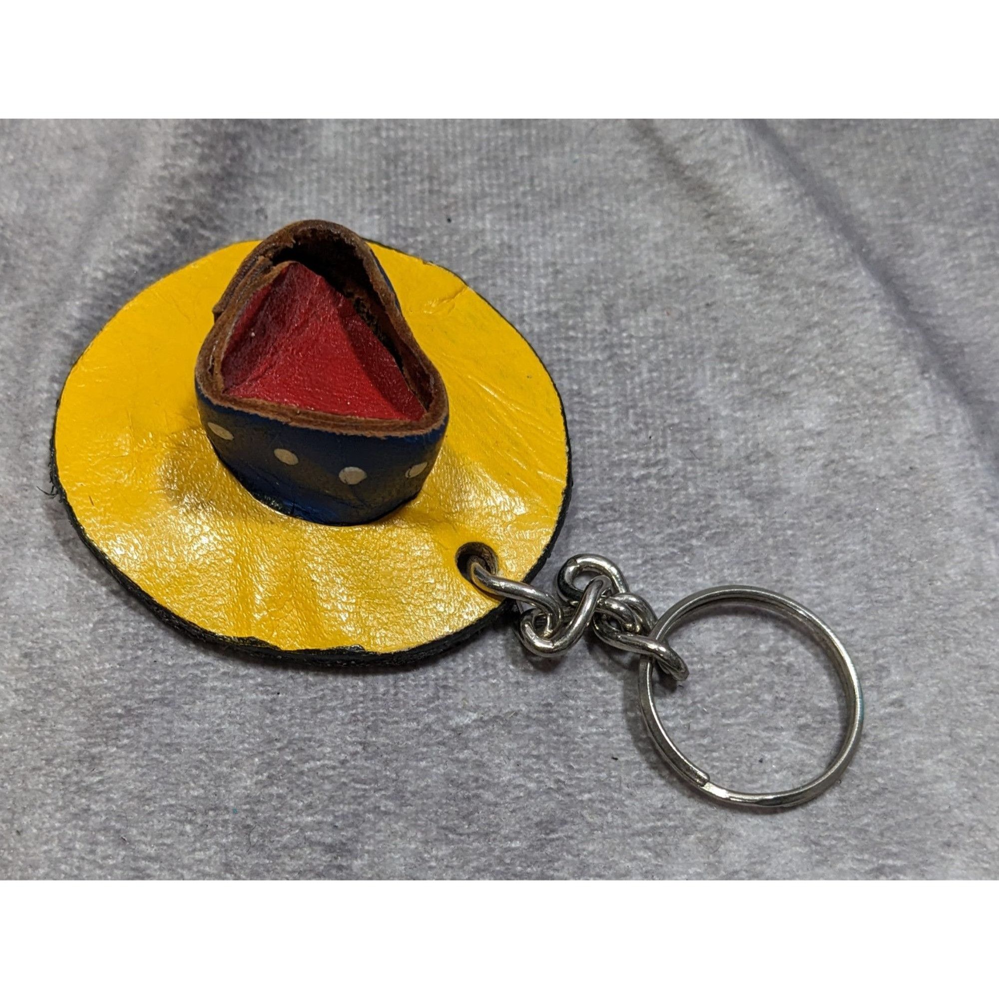Handmade Vintage Handmade Leather Sombrero Keychain With Yellow & Blu Size ONE SIZE - 5 Thumbnail