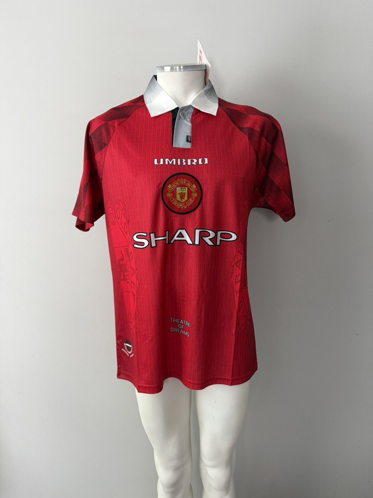 Umbro Eric Cantona #7 Manchester United Red New Men Soccer Jersey Size US S / EU 44-46 / 1 - 1 Thumbnail