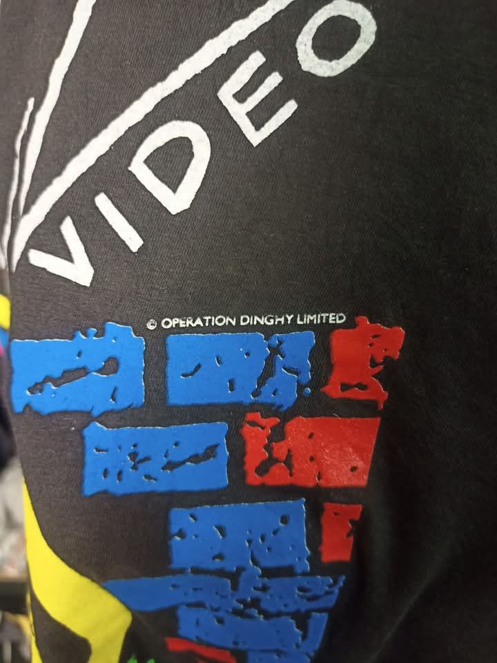 Band Tees × Vintage Vintage Pink Floyd The Wall Live Berlin 1990 Size US XL / EU 56 / 4 - 4 Thumbnail