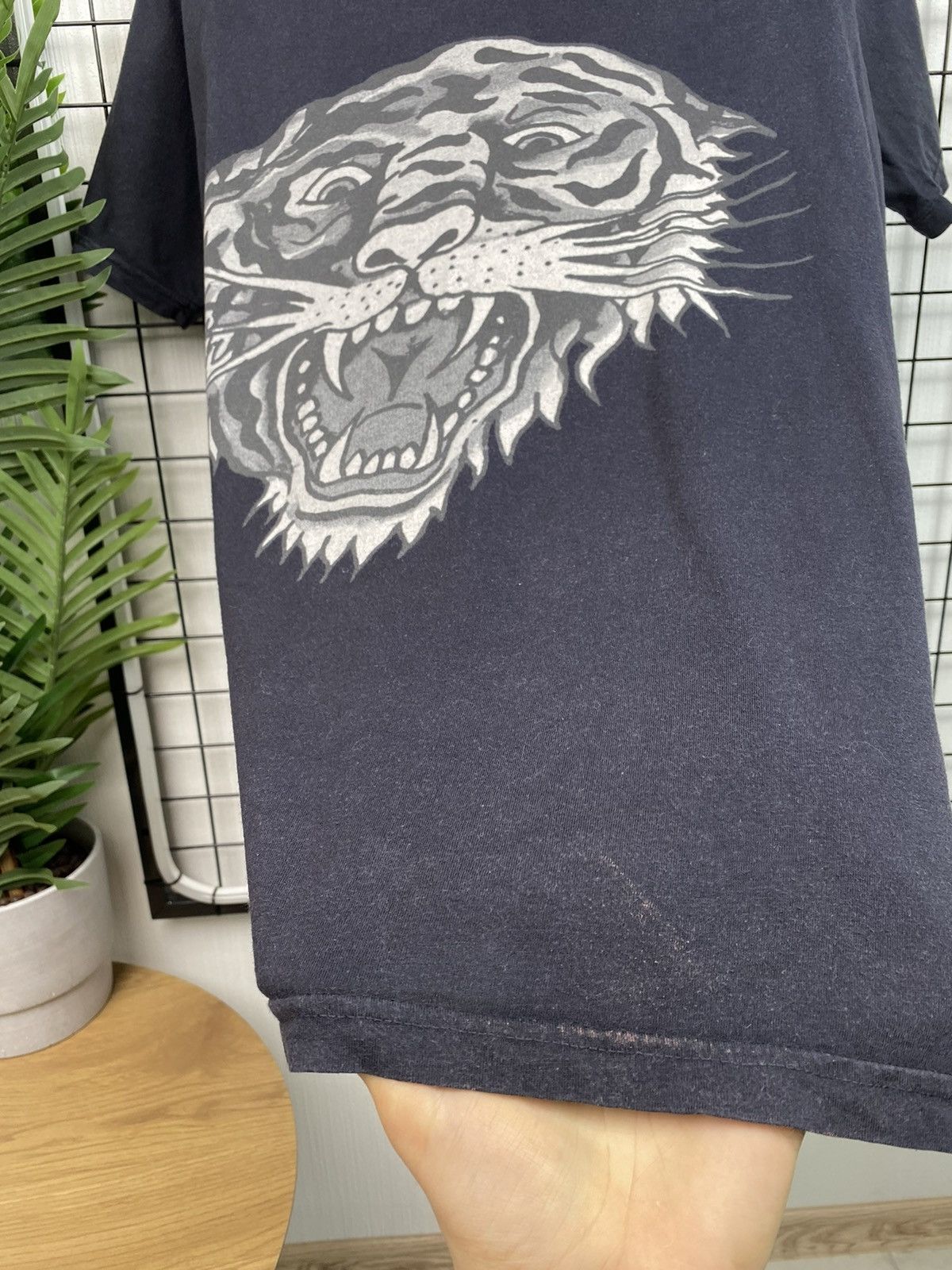 Christian Audigier × Ed Hardy × Vintage Ed Hardy Tiger Print T Shirt Christian Audigier tee Men’s L Size US L / EU 52-54 / 3 - 25 Thumbnail