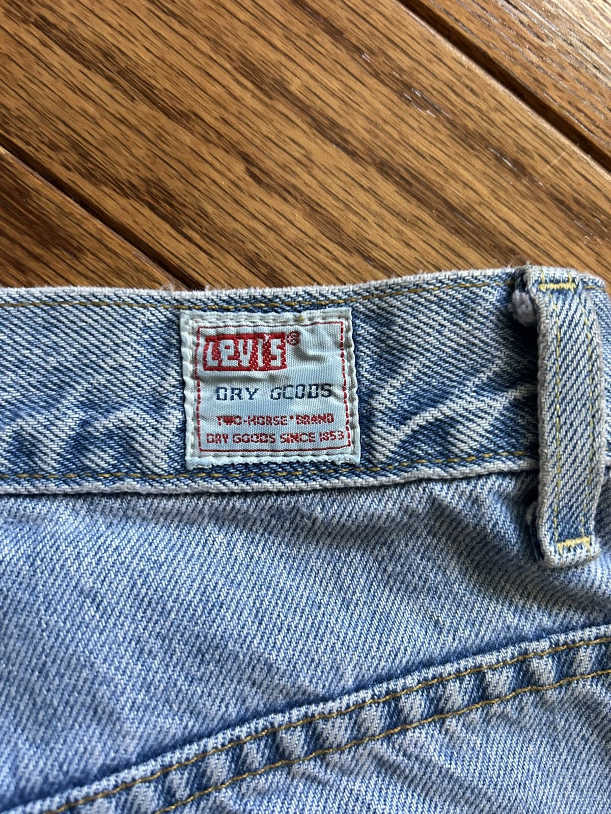 Levi's × Levi's Vintage Clothing × Vintage 36x28 Levi’s light wash vintage Dry Goods denim Size US 36 / EU 52 - 5 Thumbnail
