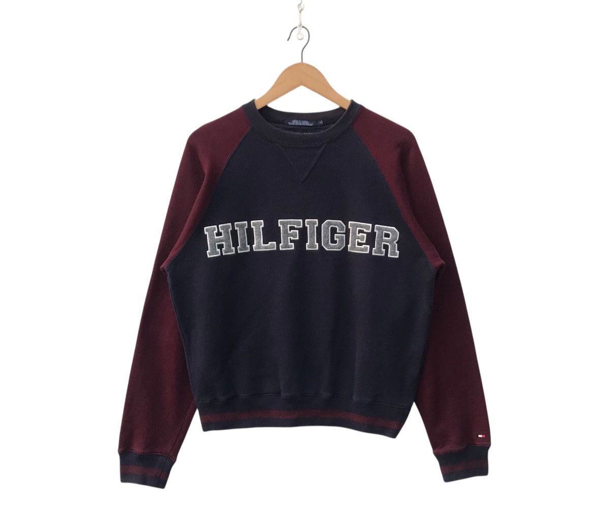 Tommy Hilfiger Vintage Tommy Hilfiger Spellout Sun Faded Sweatshirt Size US M / EU 48-50 / 2 - 1 Thumbnail