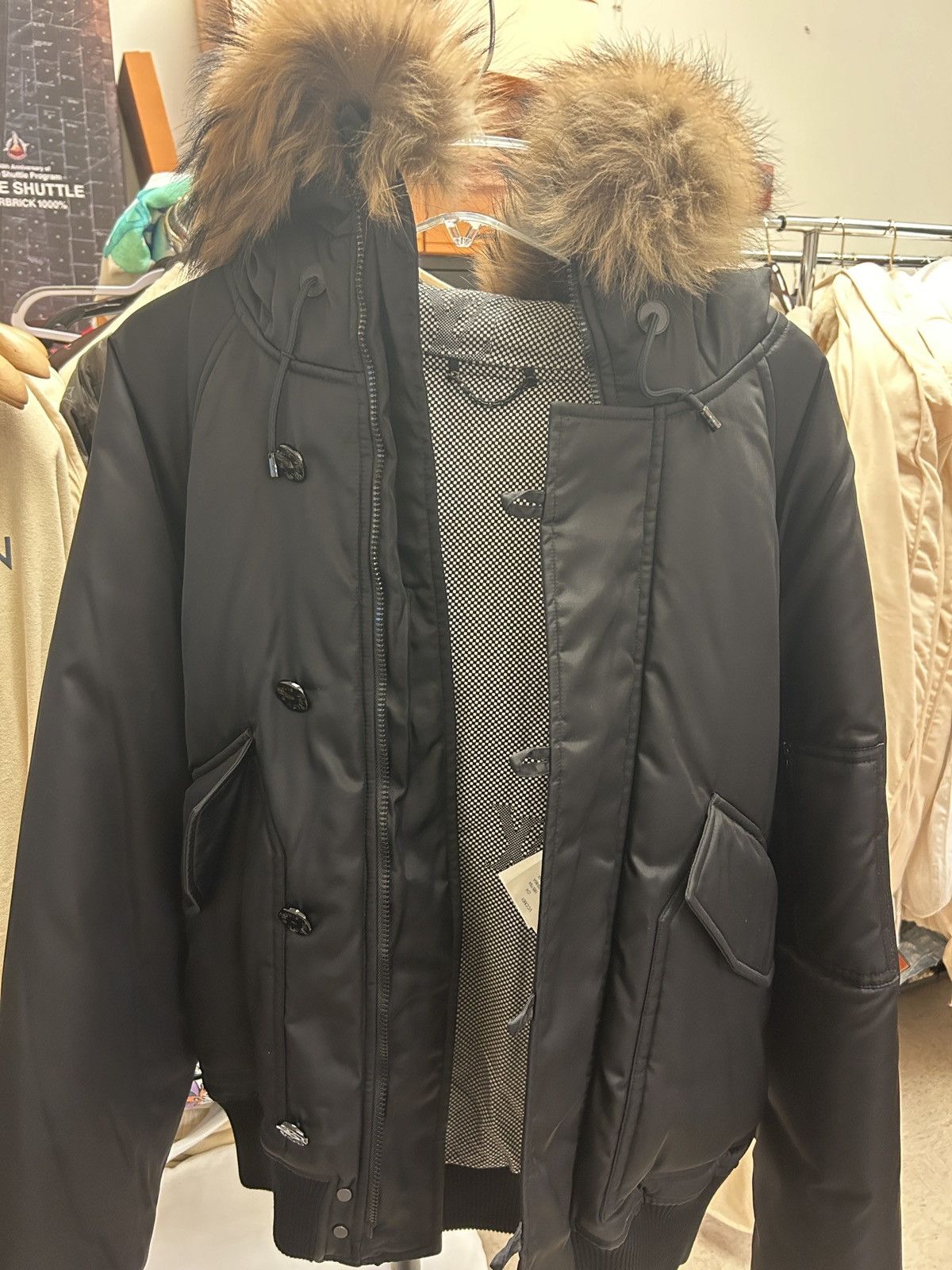 Louis Vuitton Louis Vuitton x Nico Mountain Aviator Fur Hood Jacket Size US L / EU 52-54 / 3 - 7 Thumbnail