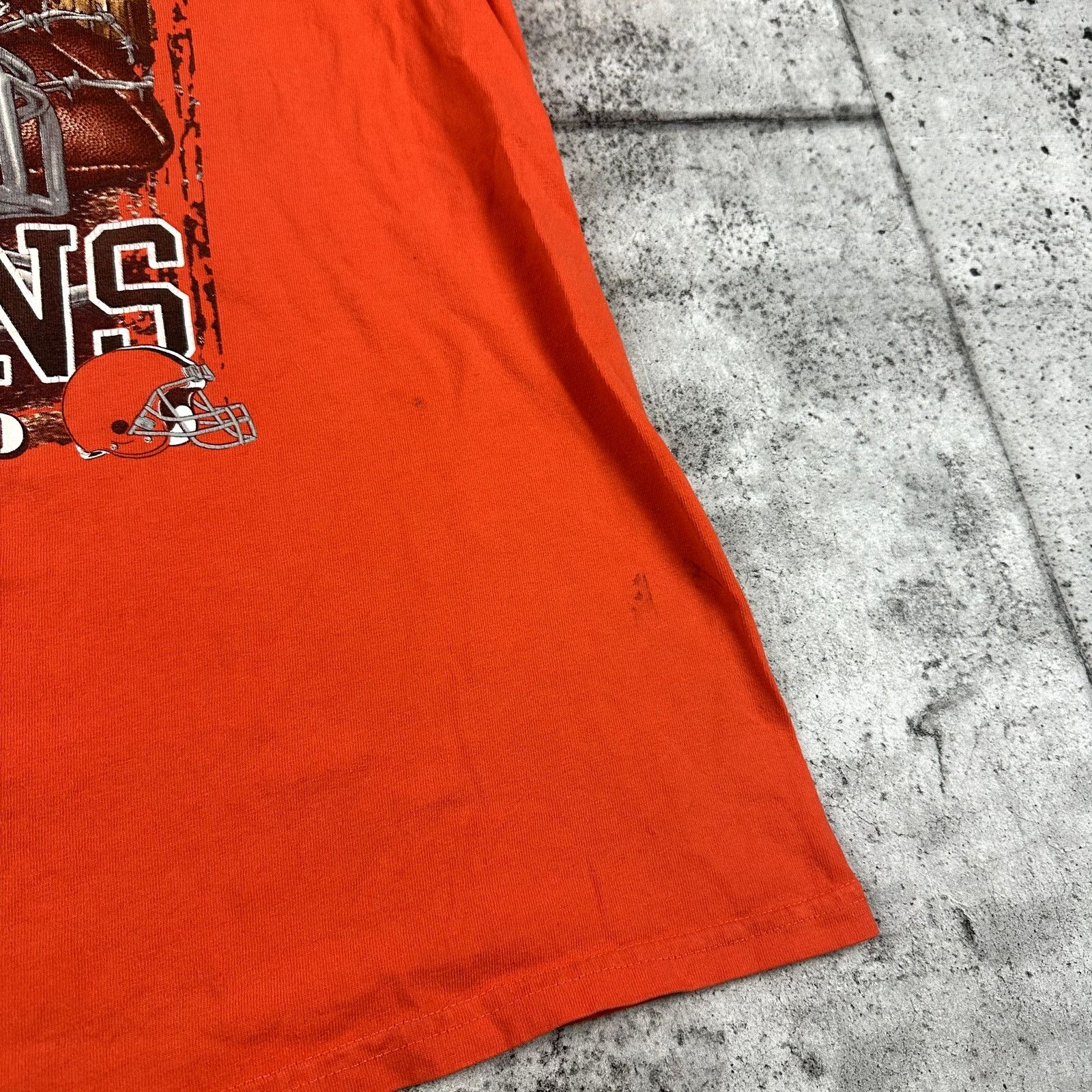 NFL Vintage Cleveland Browns Shirt Helmet Logo Size XL Y2K Size US XL / EU 56 / 4 - 4 Thumbnail