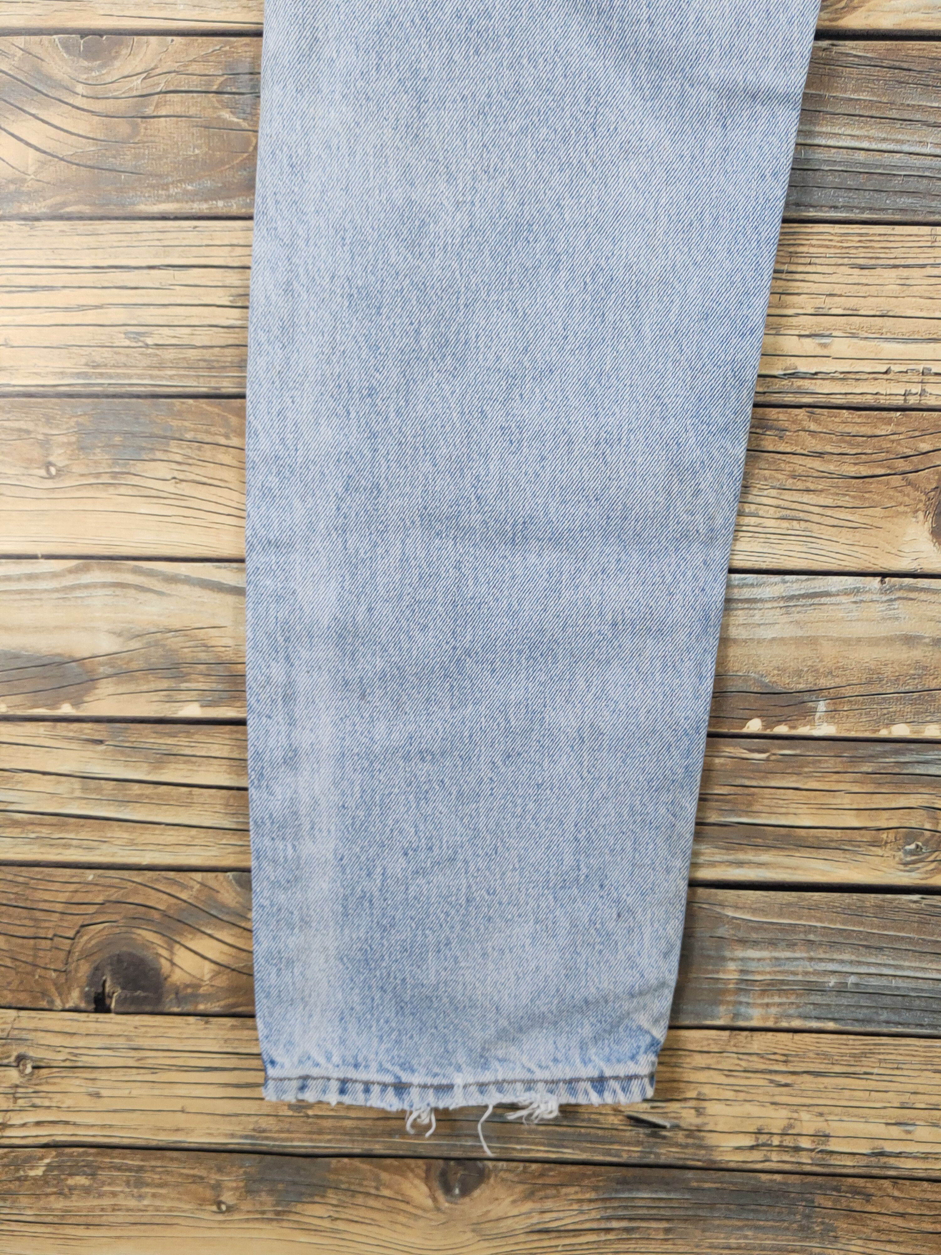 Levi's 505 Levi's Light Blue Distressed Ripped Jeans #W1572 Size US 34 / EU 50 - 10 Thumbnail