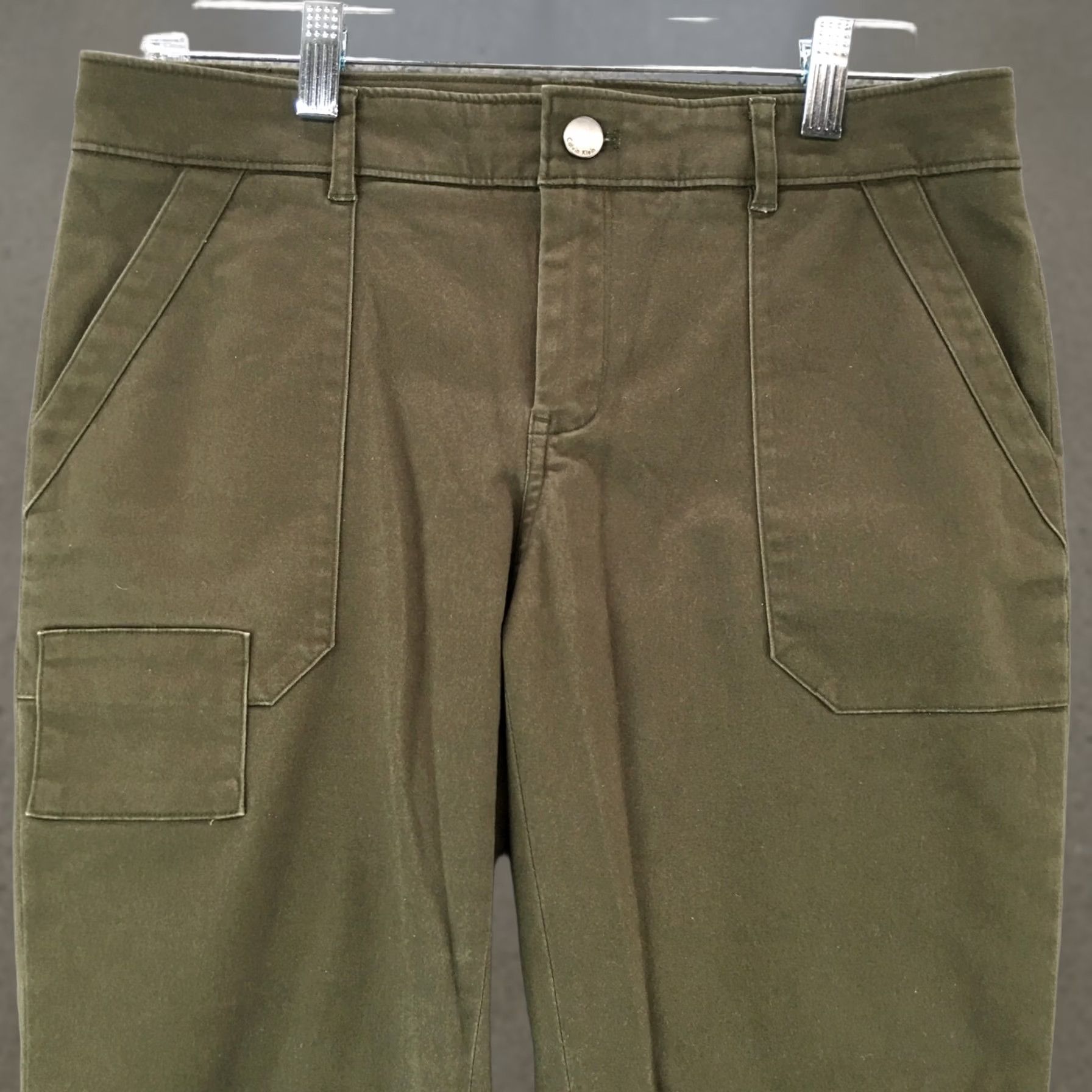 Calvin Klein Calvin Klein Chino Pants Womens 4 Green Button Zip Fly Side Pockets Mid Rise Flat Front Slim Berry? Size 27" / US 4 / IT 40 - 1 Thumbnail