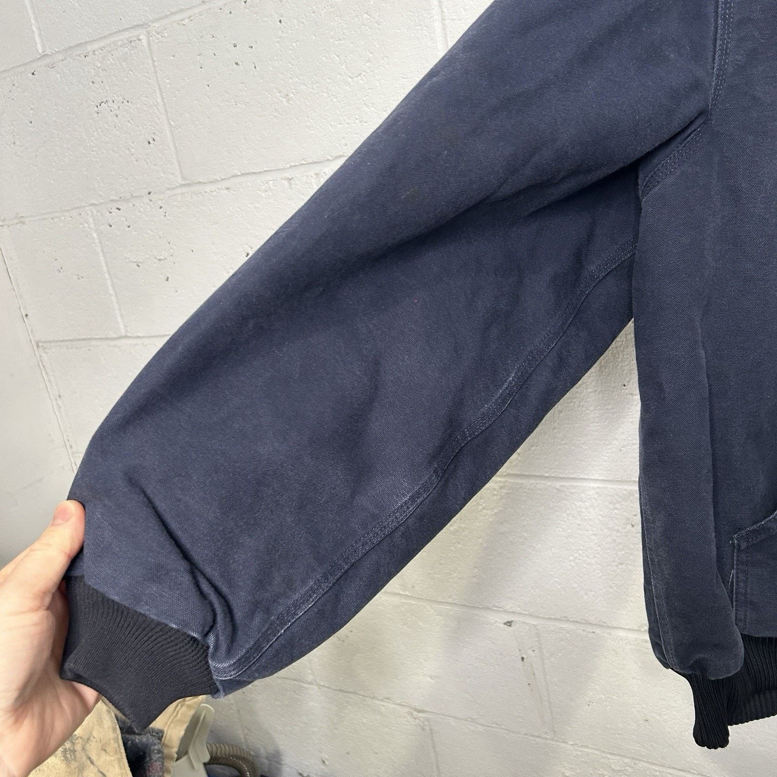 Carhartt Carhartt Quilted Hooded Active Jacket “Dark Navy” J140 DNY Size US XL / EU 56 / 4 - 6 Thumbnail