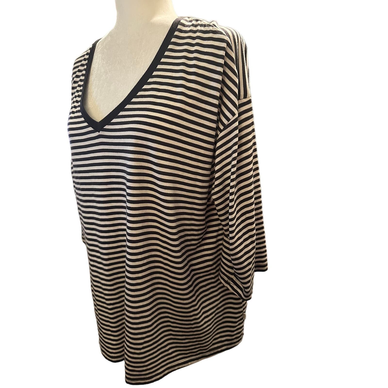 Levi's Levi's 3/4 Sleeve Women's T-Shirt, Size 1X Size XL / US 12-14 / IT 48-50 - 3 Thumbnail