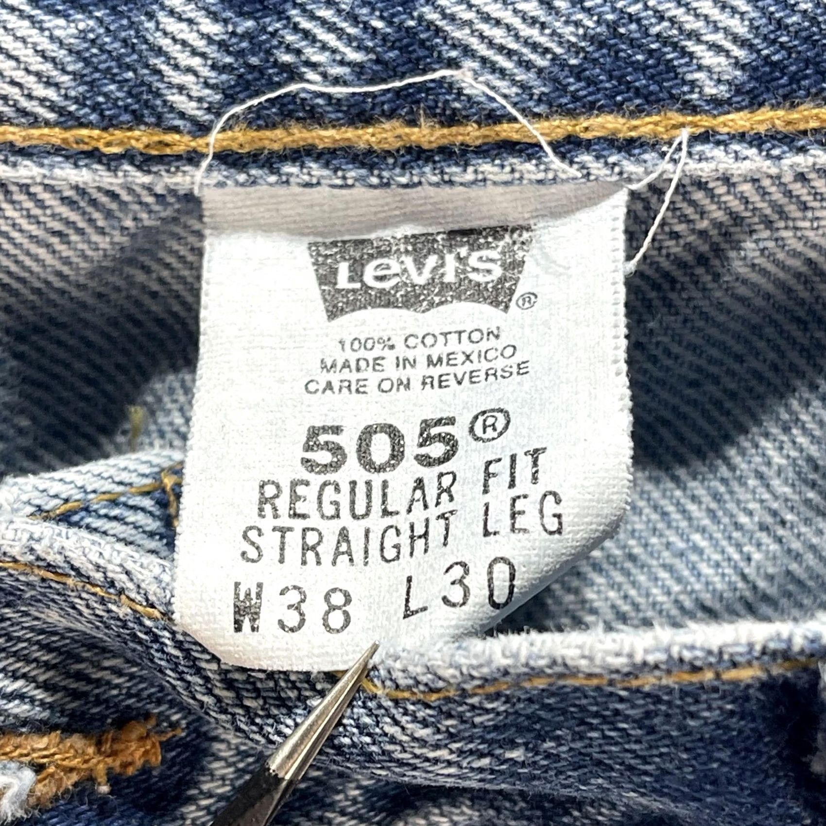 Levi's VINTAGE Levi's 505 Jeans Mens 38x30 Blue Regular Fit Straight Leg Denim Pants Size US 38 / EU 54 - 7 Thumbnail