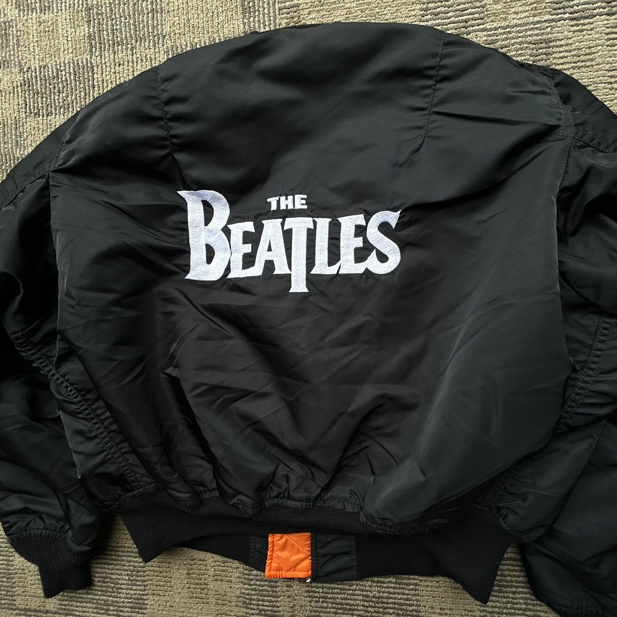 Vintage Vintage Y2k The Beatles Logo Embroidered Bomber Nylon Jacket Size US S / EU 44-46 / 1 - 9 Thumbnail