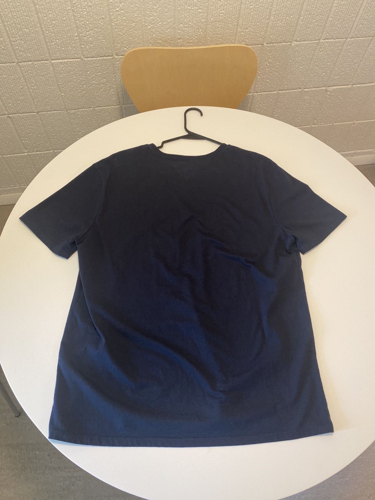 Tommy Hilfiger × Tommy Jeans × Vintage Vintage Tommy Hilfiger mens V-neck shirt Size US L / EU 52-54 / 3 - 2 Thumbnail