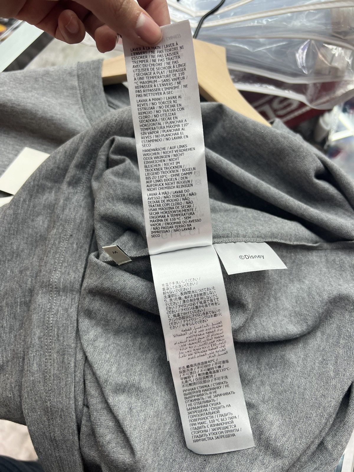 Gucci Gucci x Disney Mickey Mouse Gray Tee Size US M / EU 48-50 / 2 - 11 Thumbnail