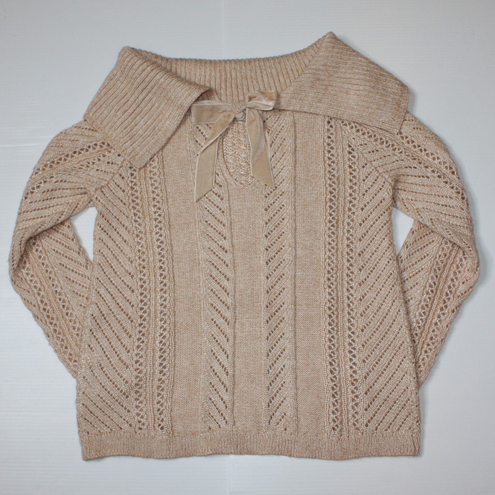 White House Black Market At The Shoulder Bow Back Sweater in size Medium Size M / US 6-8 / IT 42-44 - 5 Thumbnail