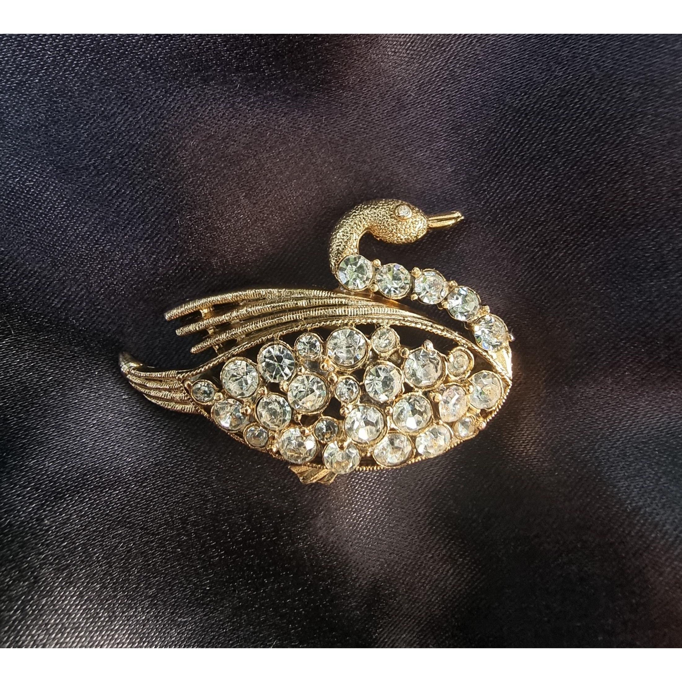 Vintage Vintage Swan Crystal Brooch Size ONE SIZE - 3 Thumbnail