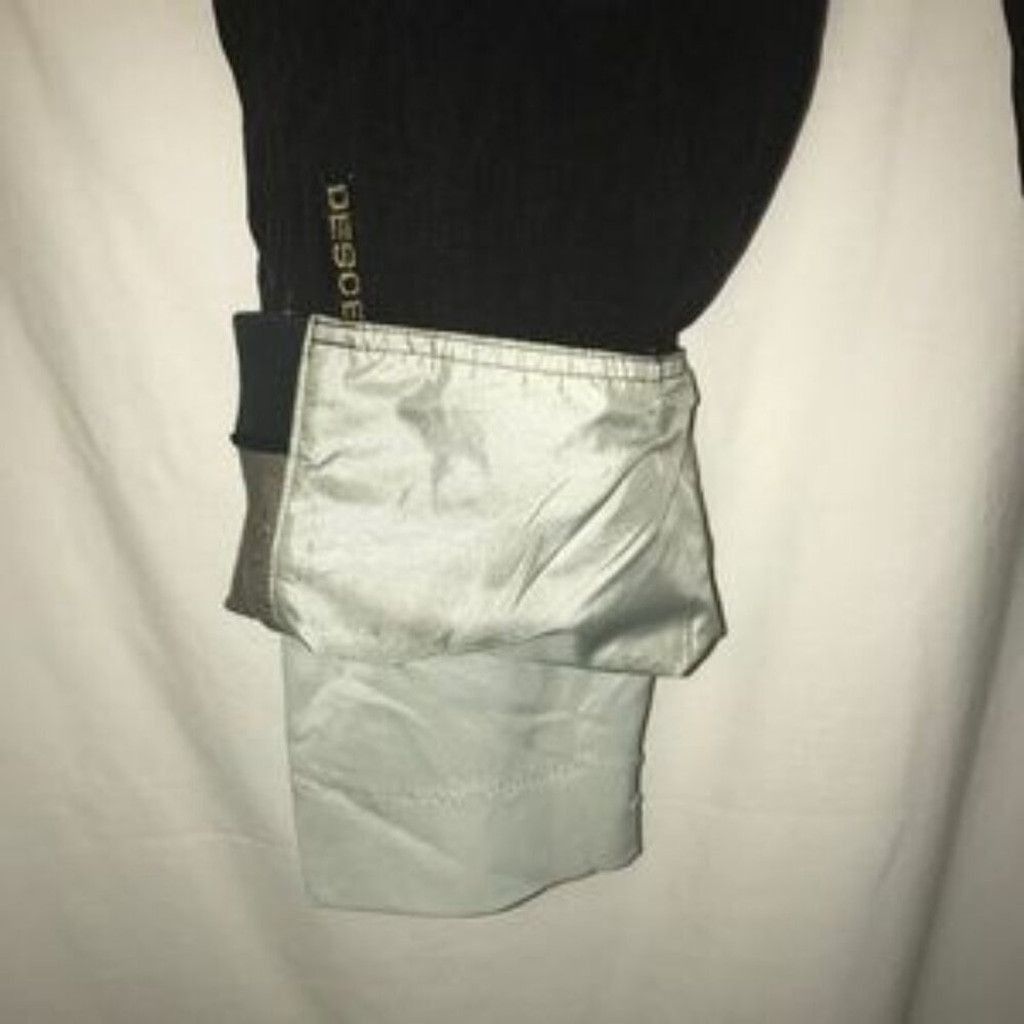 Descente Black Ski or snowboarding pants Vintage