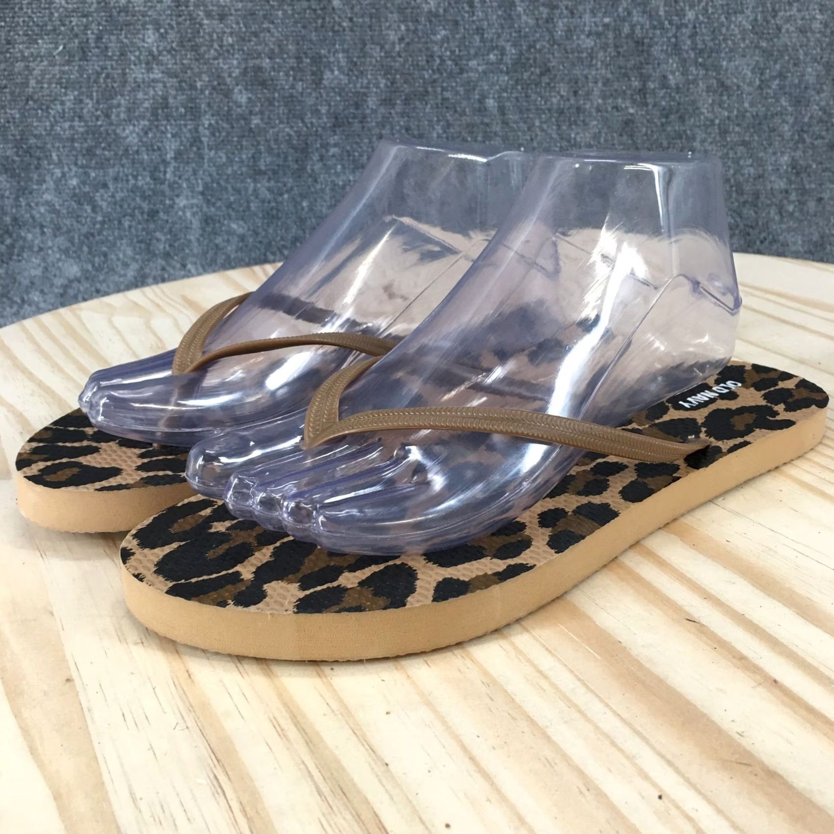 Old Navy Old Navy Sandals Womens 10 Flip Flop Brown Leopard Print Toe-Post Comfort Casual Size US 10 / IT 40 - 6 Thumbnail