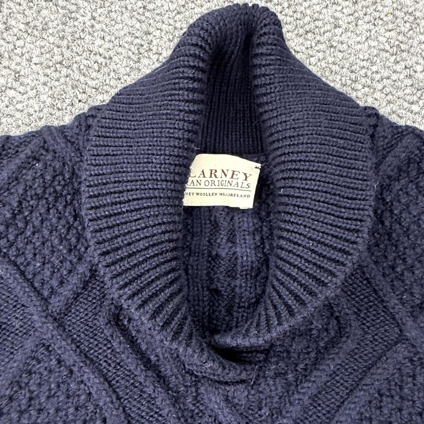 Vintage VINTAGE Blarney Sweater Poncho Womens One Size Navy Merino Wool Cable Cowl Neck Capes Buckle 90s Womens Size ONE SIZE - 2 Thumbnail