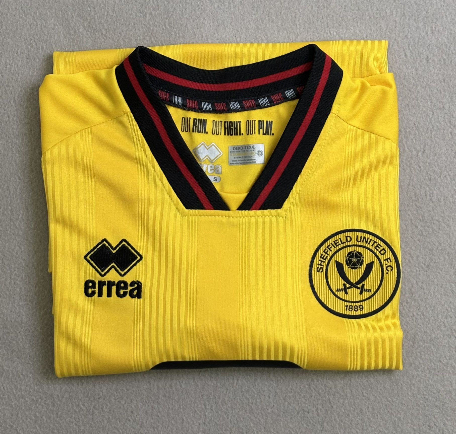 Errea Sheffield United 2023-2024 Errea Football Jersey Size S Size US S / EU 44-46 / 1 - 17 Thumbnail