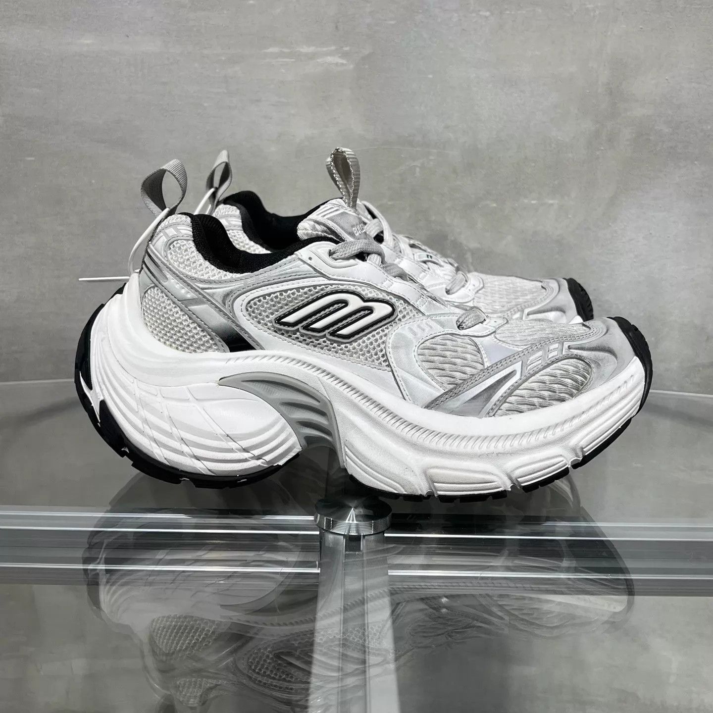 Balenciaga Balenciaga 10XL White Dad Shoe 36 Size US 5.5 / IT 35.5 - 4 Thumbnail