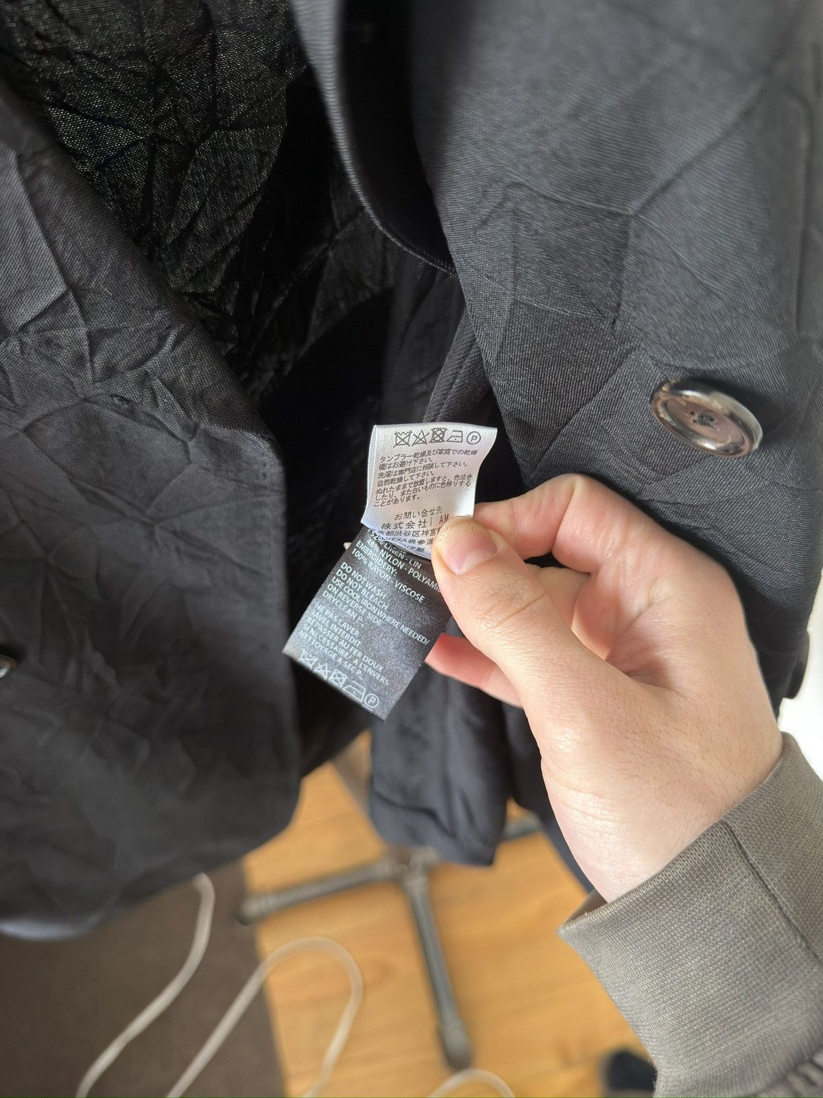 Ann Demeulemeester SS18 Double-Breasted Permanently Wrinkled Blazer Size US S / EU 44-46 / 1 - 5 Thumbnail