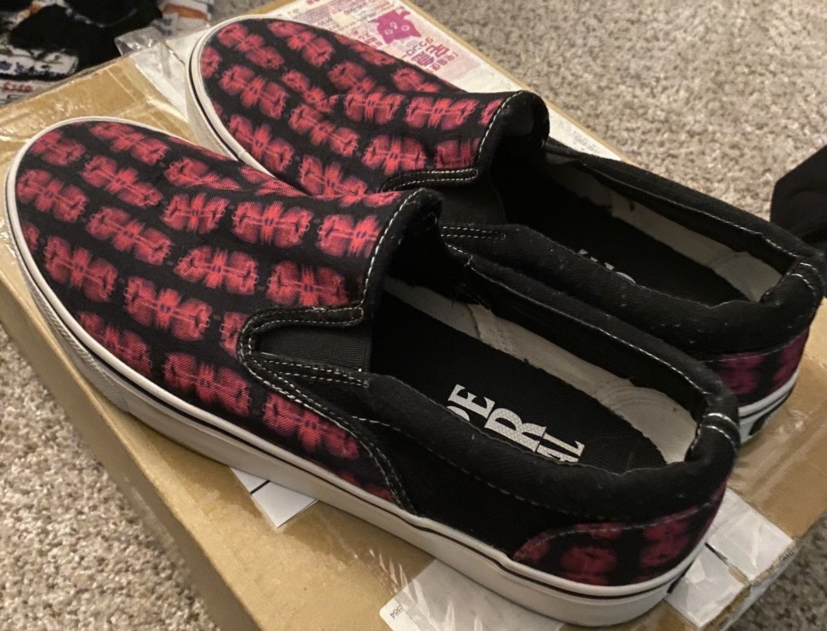 Superrradical Superrradical Cross Slip Ons Size US 9 / EU 42 - 2 Thumbnail