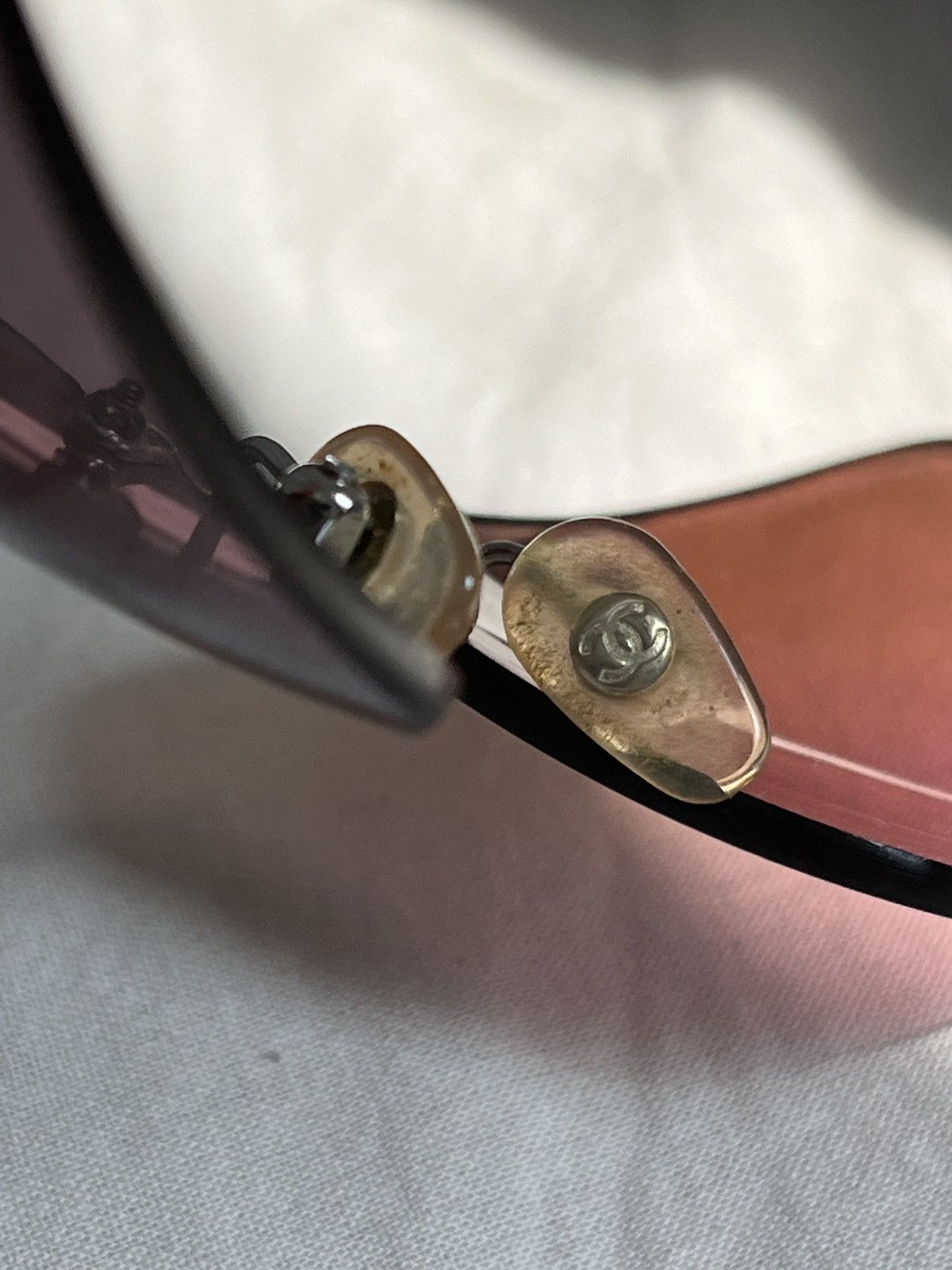 Chanel Chanel Sunglasses 4017 CC Rhinestone Logo Rimless Vintage Size ONE SIZE - 9 Thumbnail