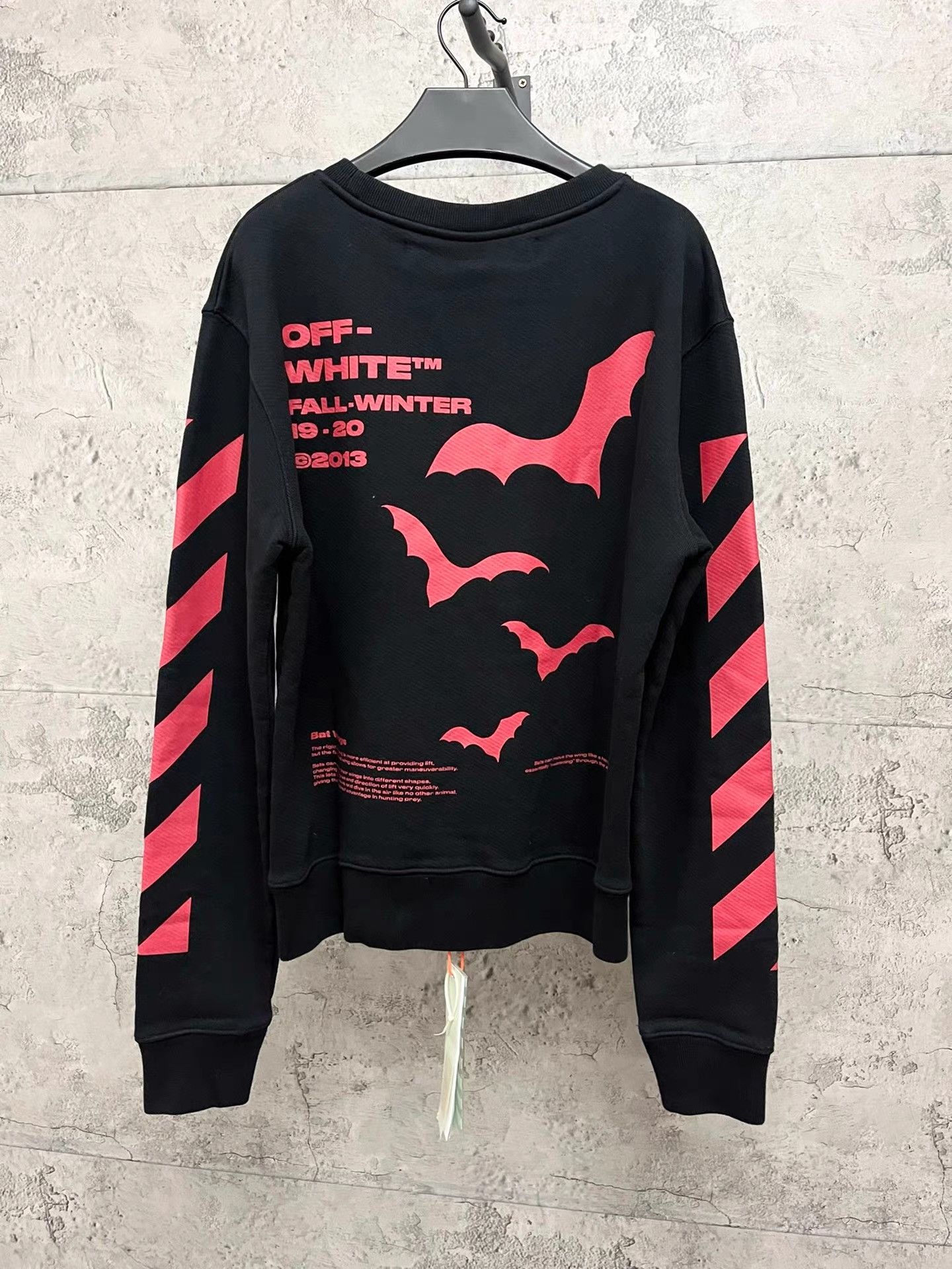 Off-White Off-White Bat Print Sweatshirt K34 Size US S / EU 44-46 / 1 - 2 Thumbnail