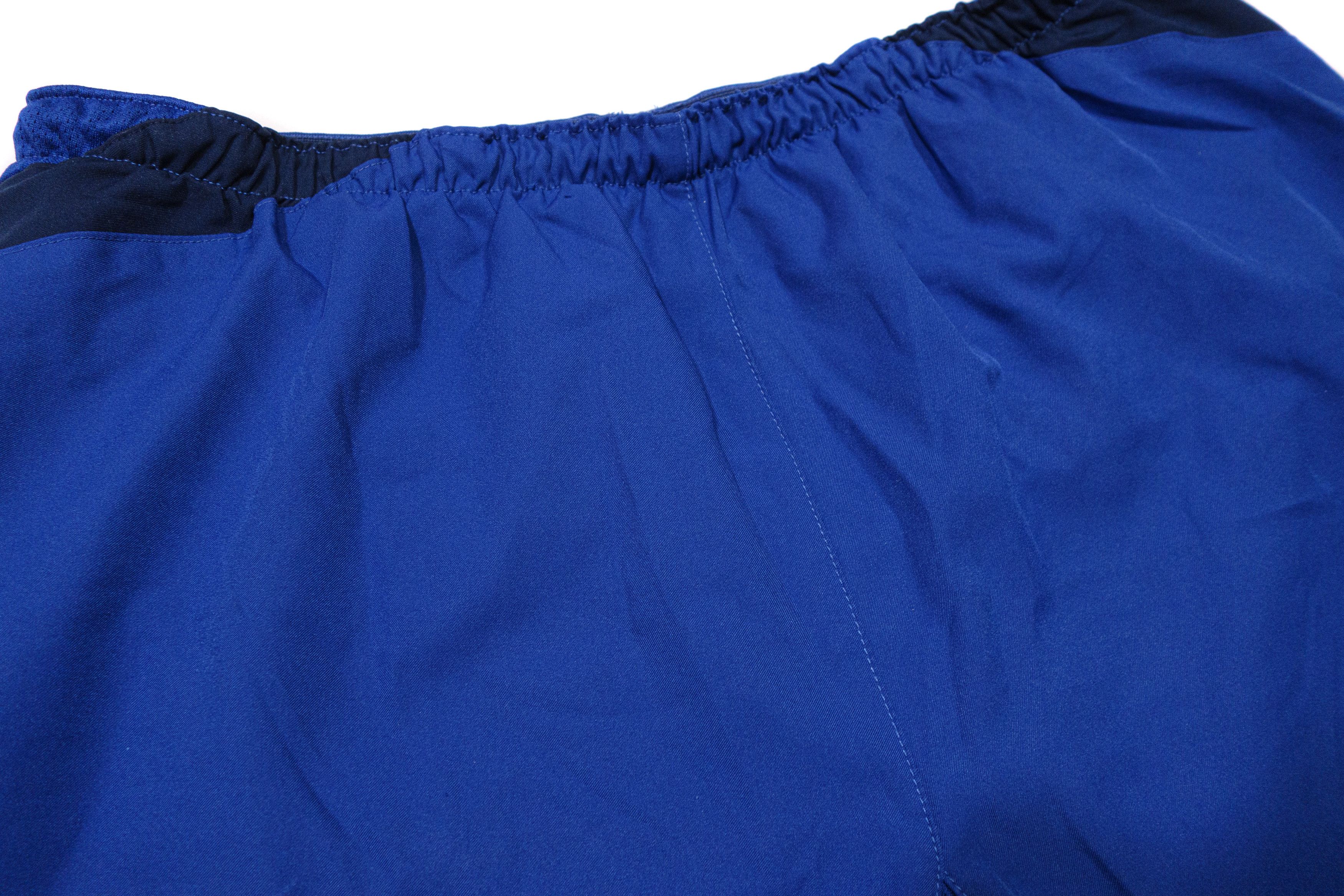Nike 00S Swoosh Sport Shorts Size US 34 / EU 50 - 3 Thumbnail