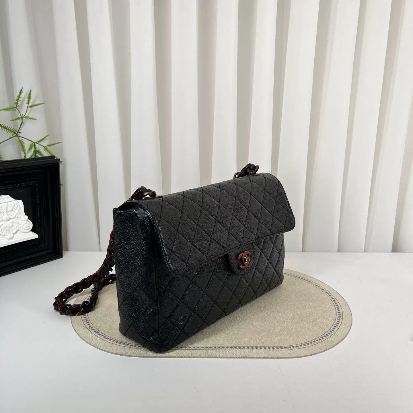 Chanel Pre-loved Bag Very good condition Size ONE SIZE - 1 Thumbnail
