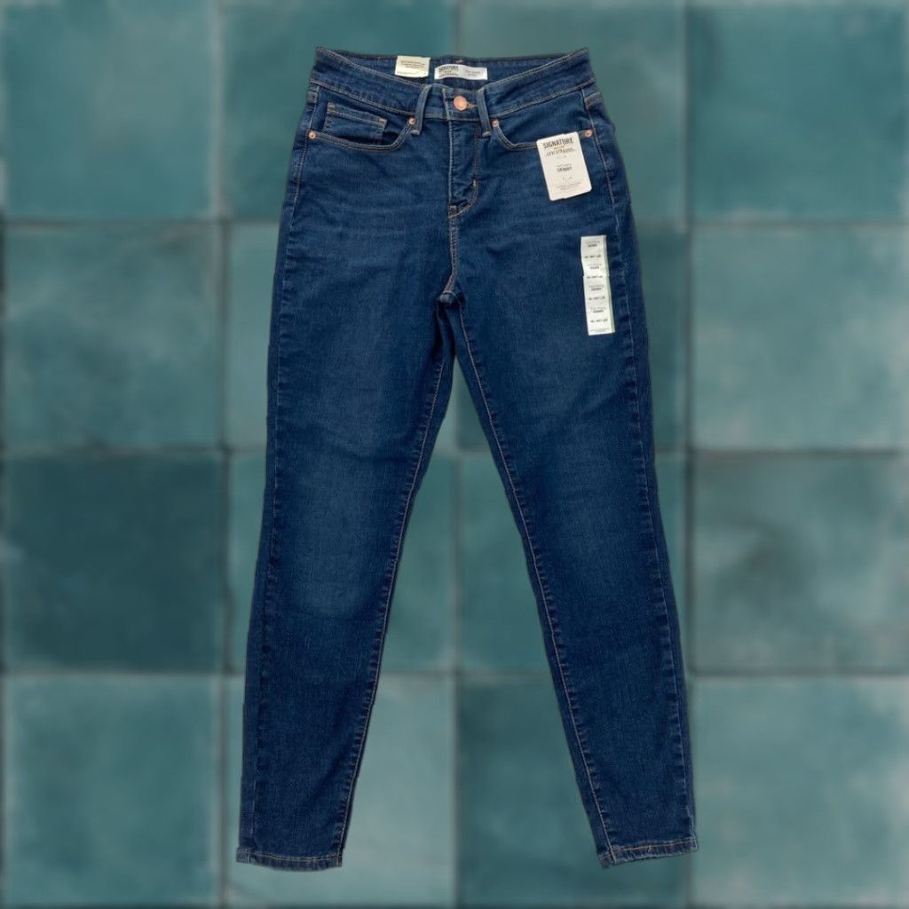 Vintage Signature Levi Strauss Gold Women's 4 Dark Wash Blue Stretch Denim Skinny Jeans Size 27" / US 4 / IT 40 - 1 Thumbnail