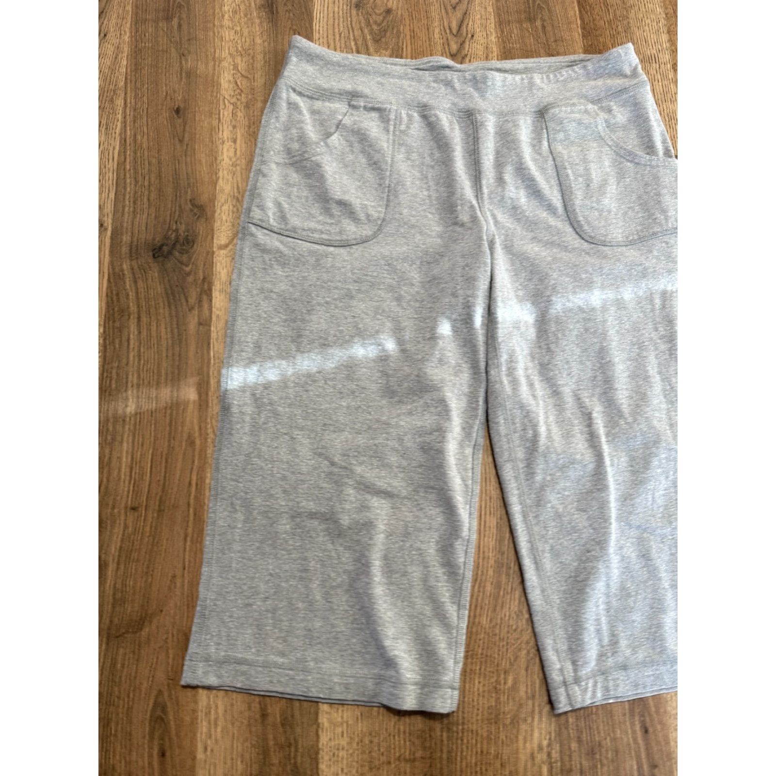 Vintage Mix & Co. Pants Capris, Women's Size Medium, Gray, Pull On, Casual, Flat Front, Regular Rise, Machine Washable, Fall Spring Summer, Women, Pants Size 32" / US 10 / IT 46 - 3 Thumbnail