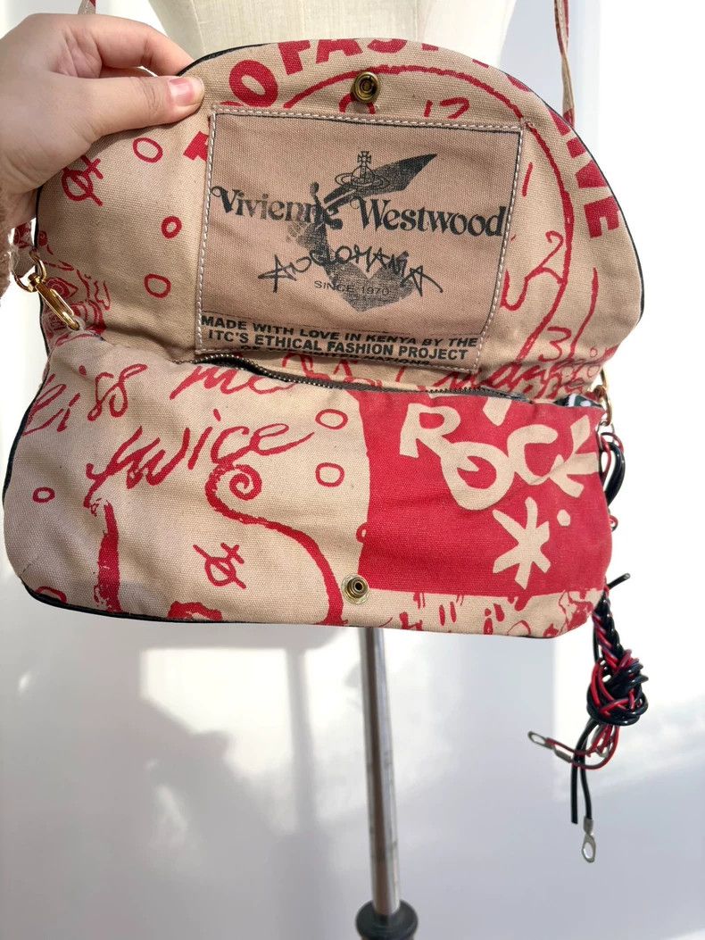 Vivienne Westwood Vivienne Westwood size os African series of large Saturn ca Size ONE SIZE - 3 Thumbnail