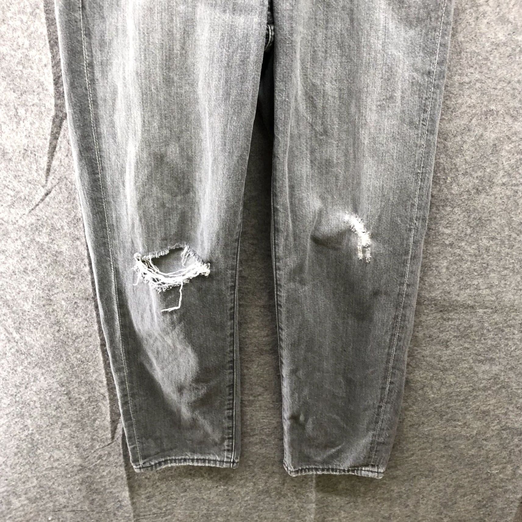 Uniqlo Uniqlo Relaxed Fit Jeans Womens Size 24 Distressed Gray Ankle Size 42" / US 20 - 4 Thumbnail