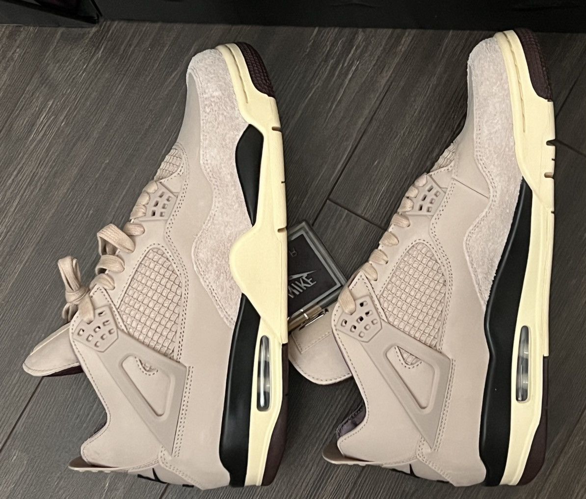 A Ma Maniere × Jordan Brand 12W/10.5M, Jordan 4 x A Ma Maniere, While You Were Sleeping Size US 10.5 / EU 43-44 - 18 Thumbnail