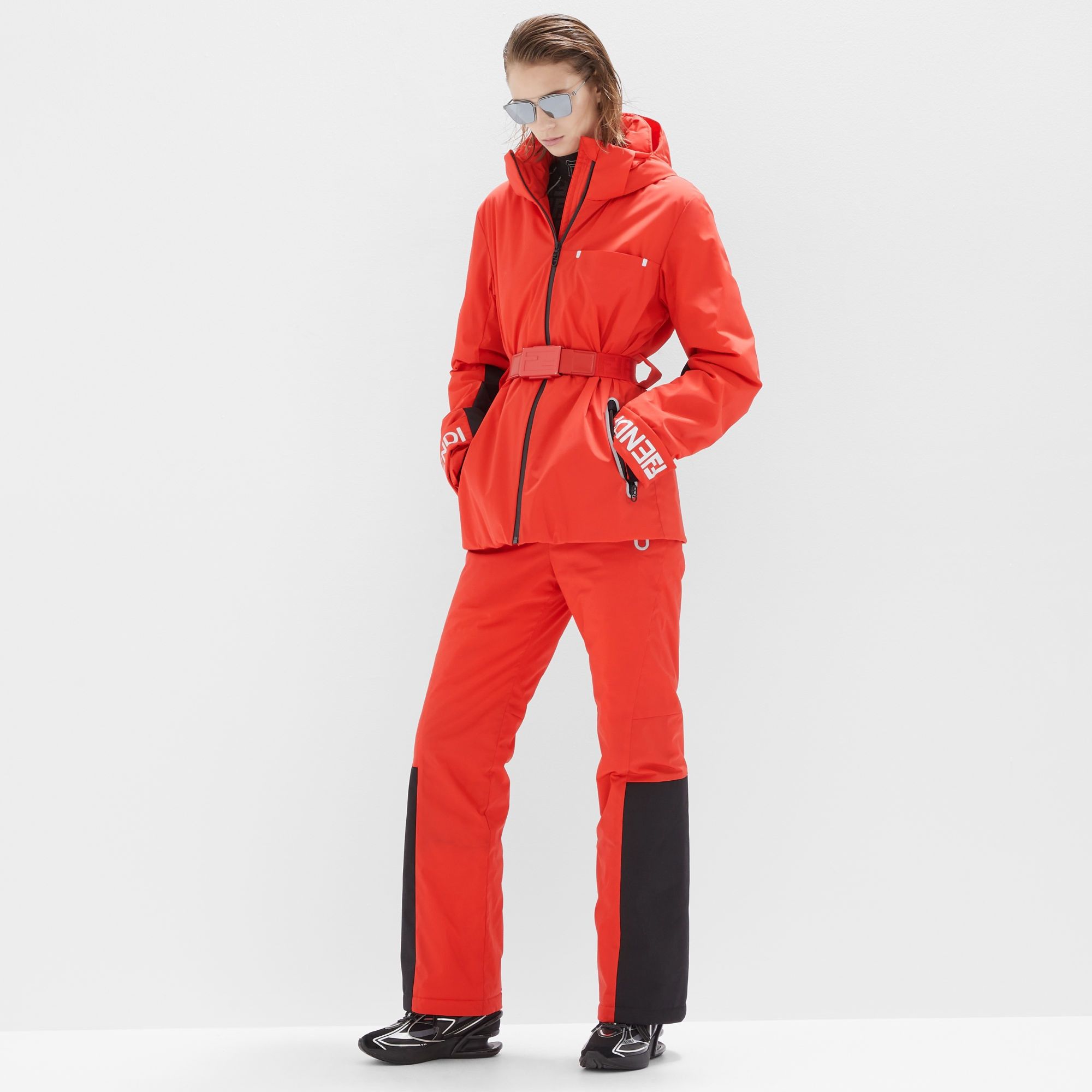 Fendi o1w1db10425 Ski Jacket in Red Size XL / US 12-14 / IT 48-50 - 4 Thumbnail