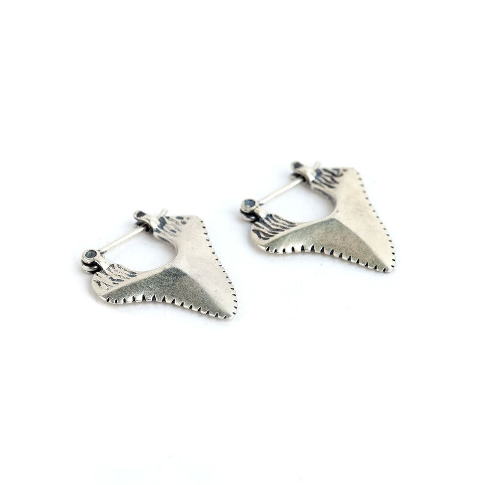 Jewelry Shark Vibe Earrings One Pairs Chrome Jewelry Size ONE SIZE - 6 Thumbnail