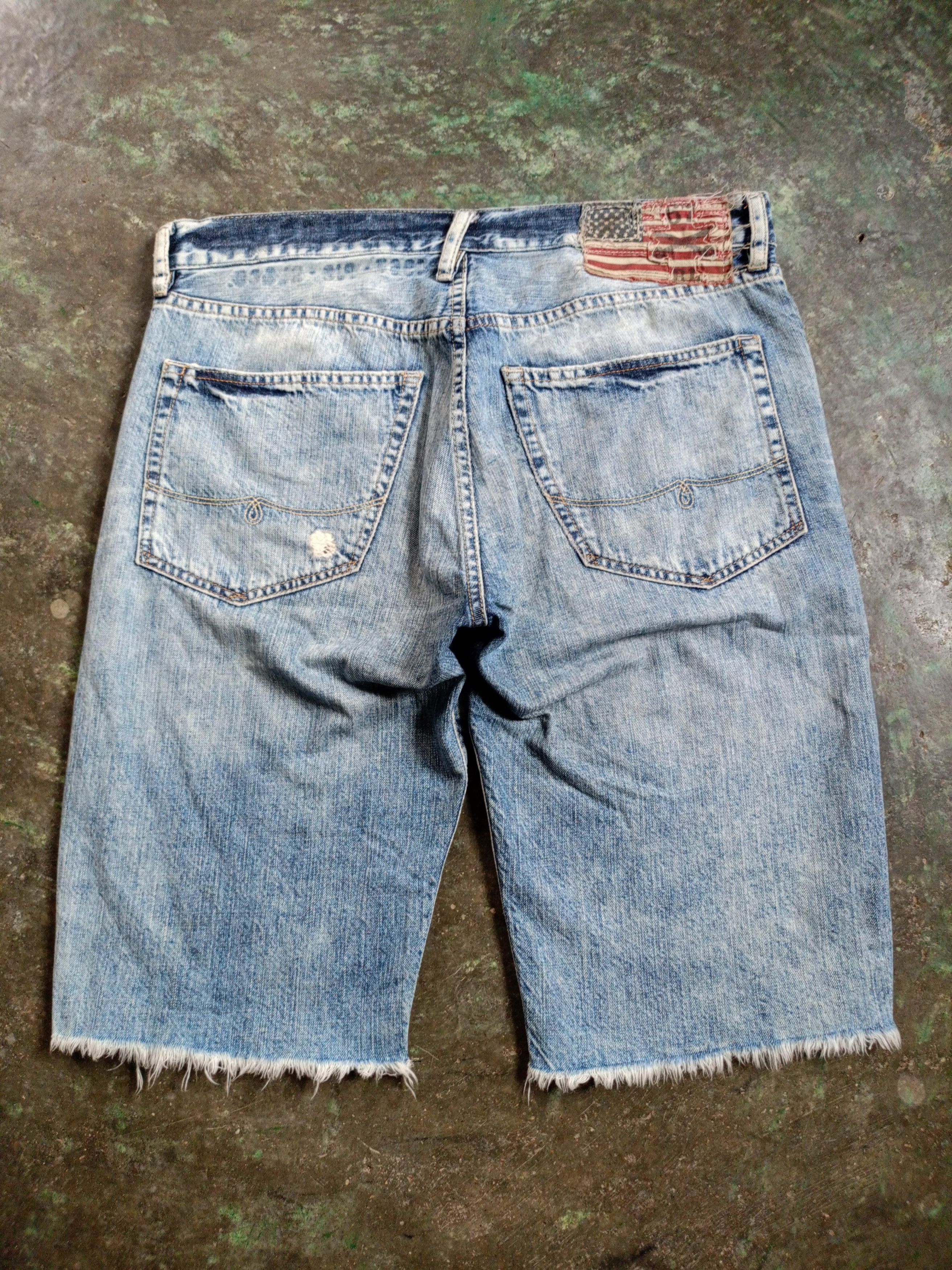 Ralph Lauren Ralph Lauren Distressed Denim Shorts Pants Size US 33 - 9 Thumbnail