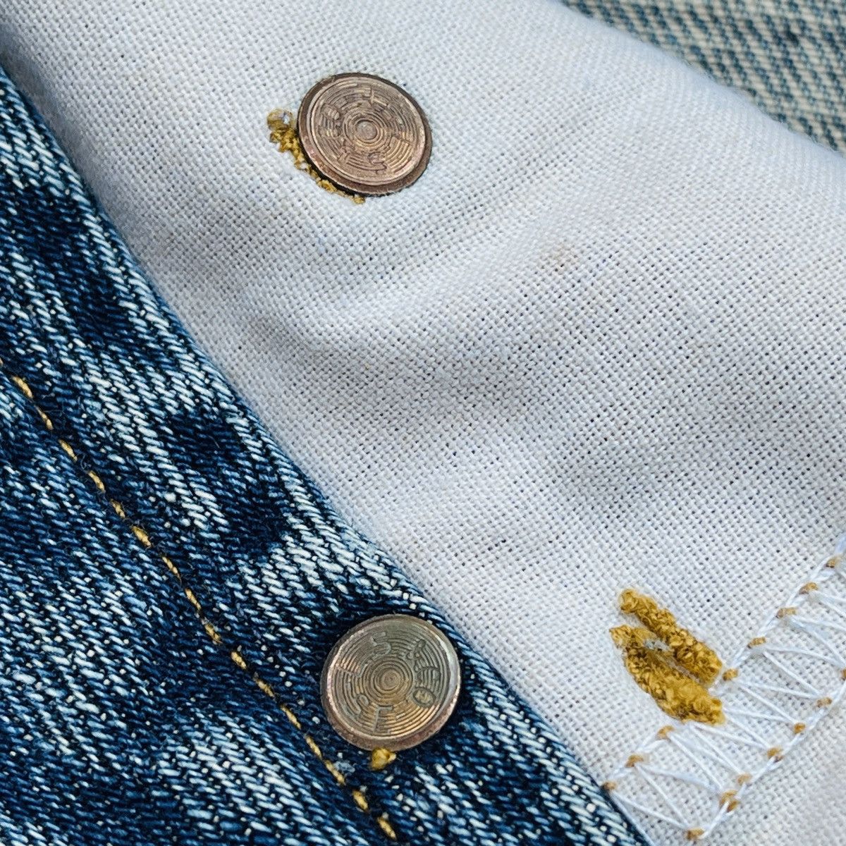 Levi's Vintage Levi's R Tag Distresse Selvedge Jeans Talon Zipper Size US 31 - 23 Thumbnail