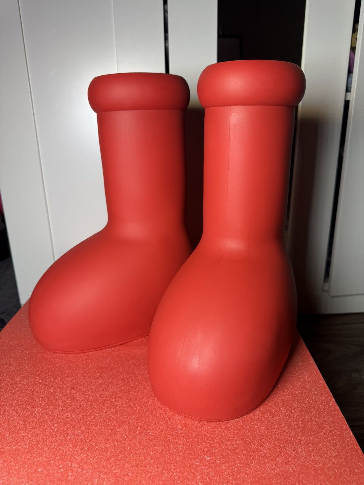 MSCHF MSCHF Big Red Boot Iconic Cartoon Style Size US 7 / EU 40New Size US 7 / IT 37 - 3 Thumbnail