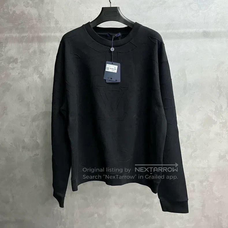 Louis Vuitton Louis Vuitton size 5l 24 New Black Solid Crew Neck Pullover Size US M / EU 48-50 / 2 - 1 Thumbnail