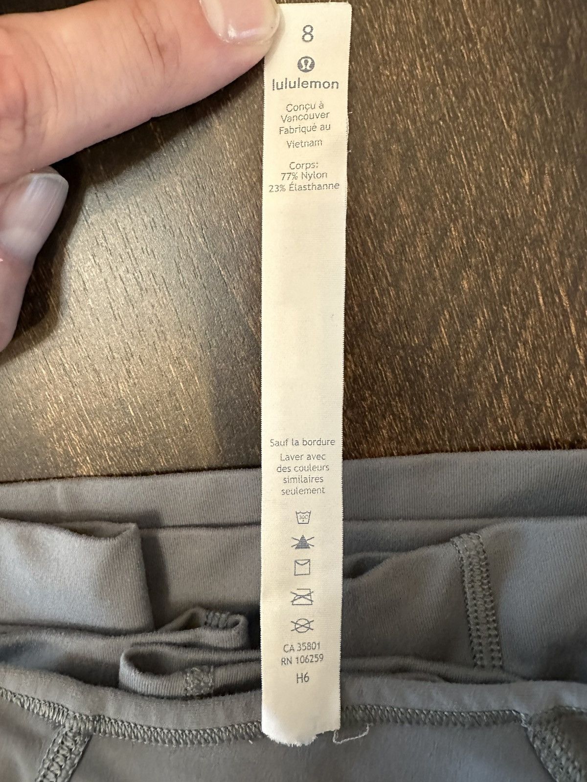 Lululemon Lululemon Long Sleeve Puffed Shoulders Shirt-Size 8 Size M / US 6-8 / IT 42-44 - 3 Thumbnail