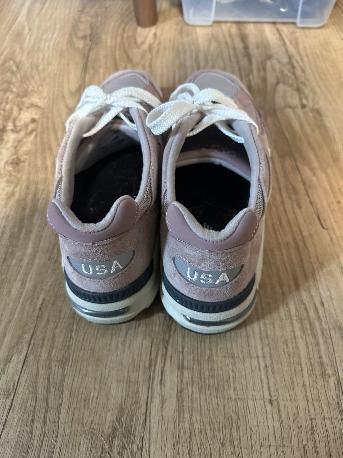 Kith × New Balance New Balance 990v2 x Kith Dusty Rose Size US 10 / EU 43 - 3 Thumbnail