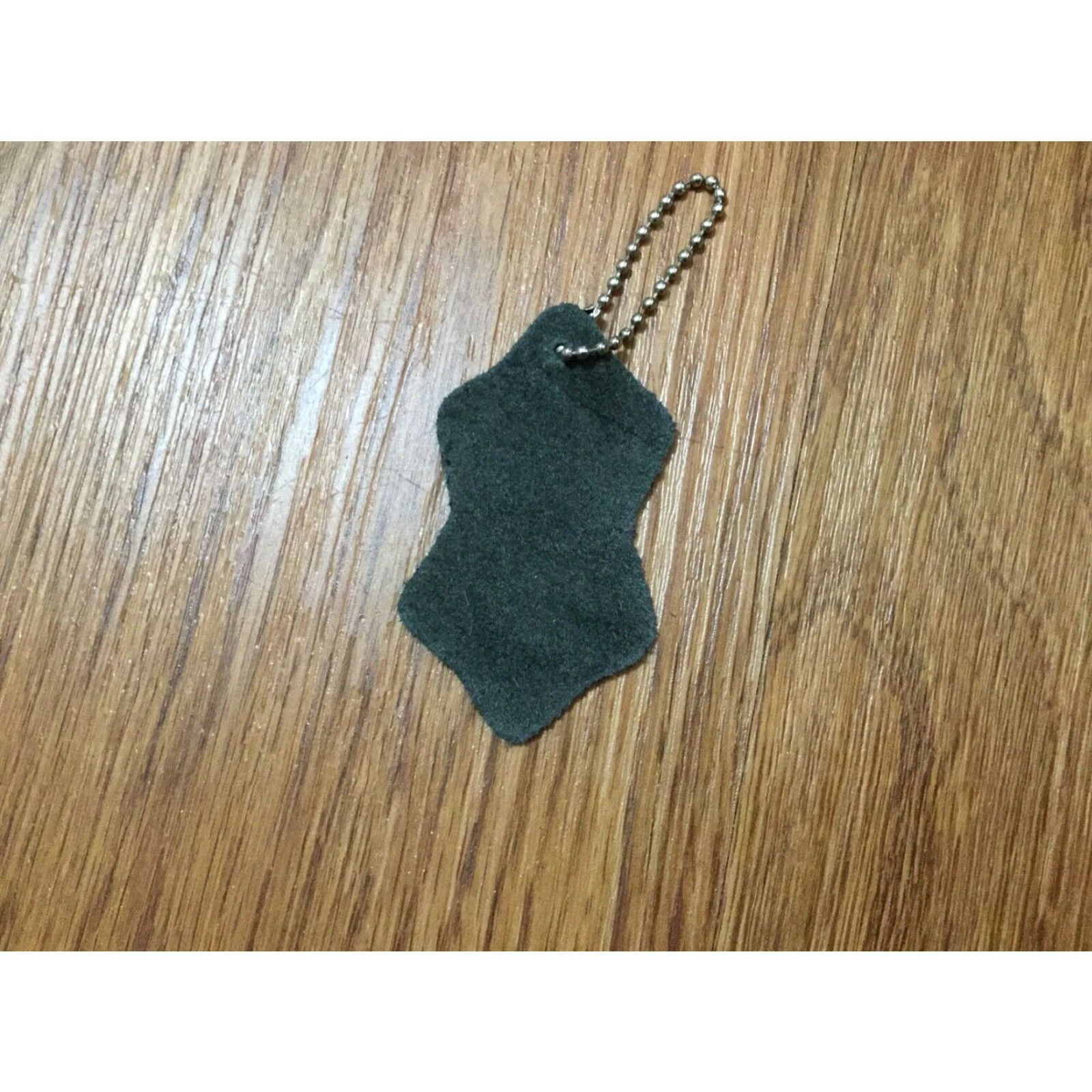 Vintage BLACK TAG Genuine Leather Keychain Tab Small Detachable Women’s Key Chain Size ONE SIZE - 2 Thumbnail