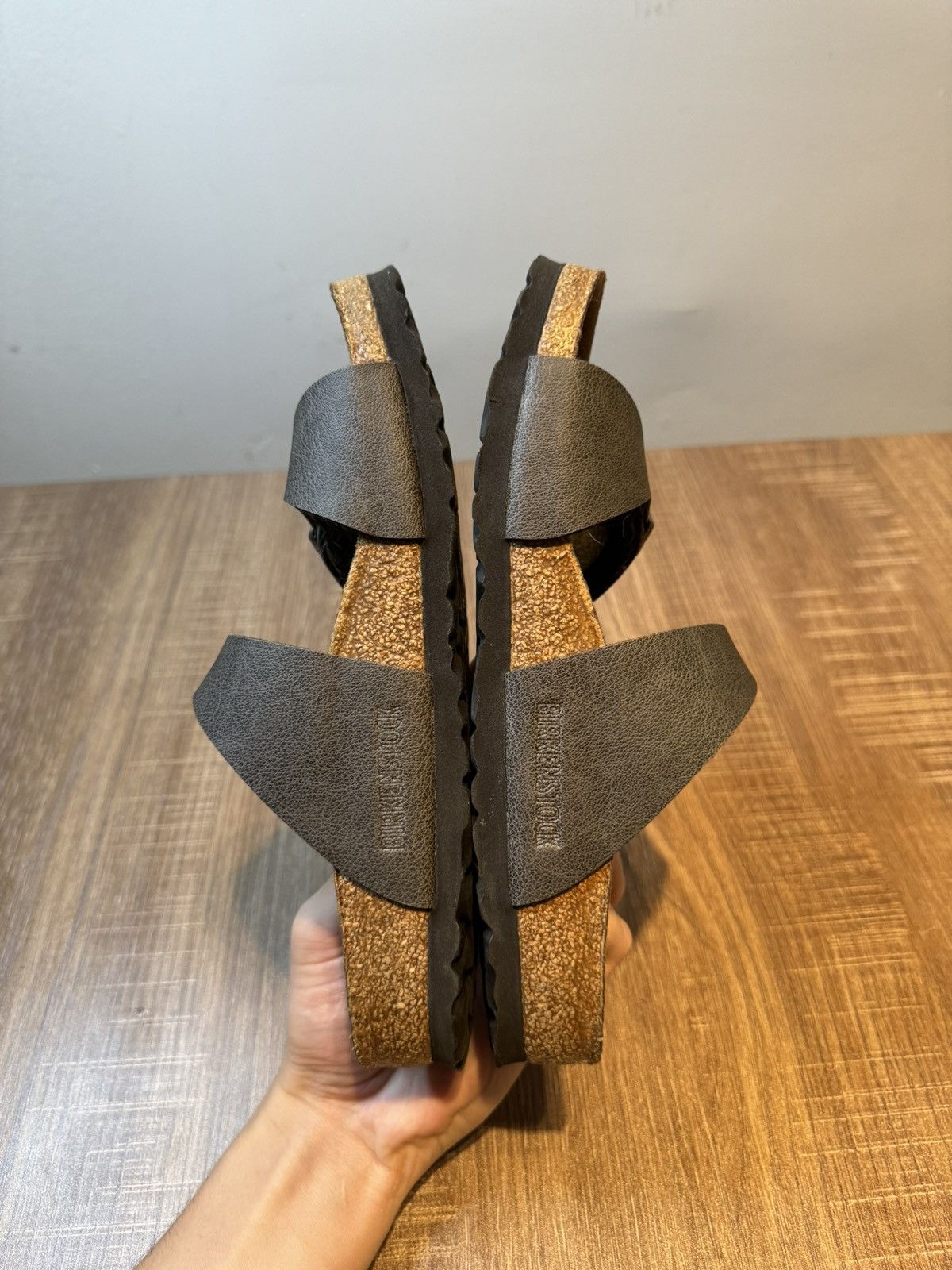 Birkenstock Birkenstock Arizona Sandals 36 Womens 5/ 5.5 Leather Slip On Size US 5.5 / IT 35.5 - 5 Thumbnail