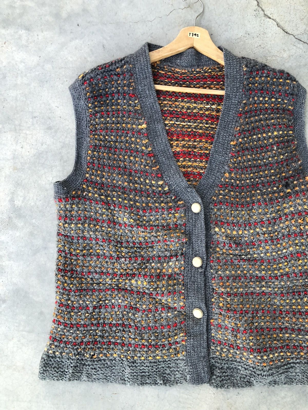 Aran Isles Knitwear × Beauty Beast × Designer 🔴Vintage Knitted V-Neck Sweater Cardigan Vest Size US XL / EU 56 / 4 - 5 Thumbnail